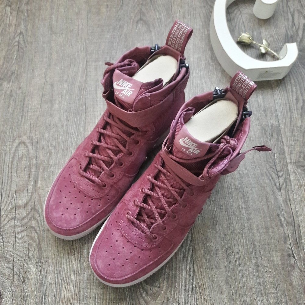 NEW Nike SF Air Force 1 Mid Force Is Female (Rare) - Picture 2 of 6